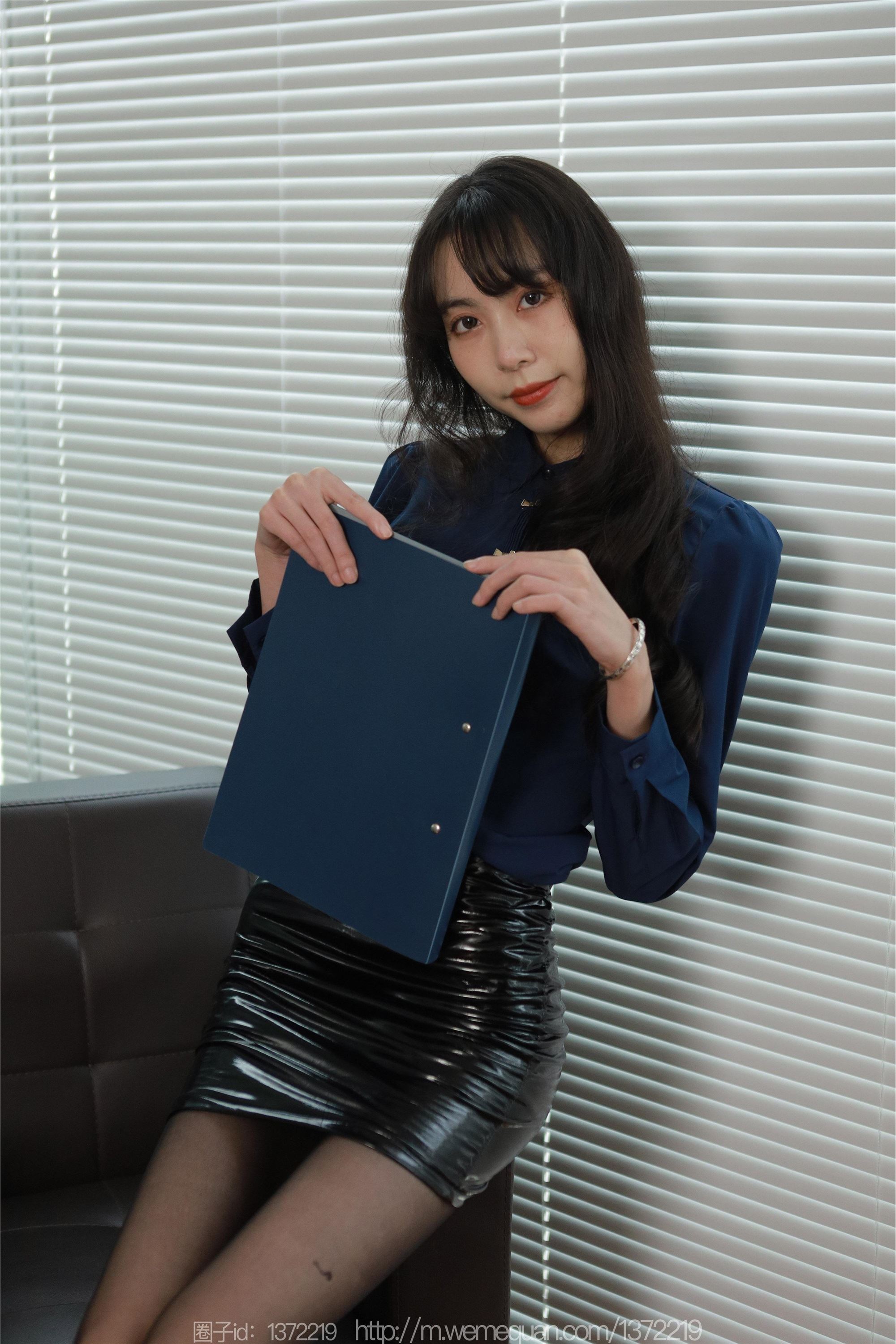 IESS异思趣向  2023.02.02 丝享家 1349 团团《最长的腿》